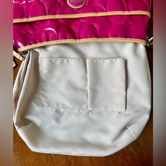 Coach Peyton Patent Leather Convertible Hobo Crossbody - Picture 13 of 15